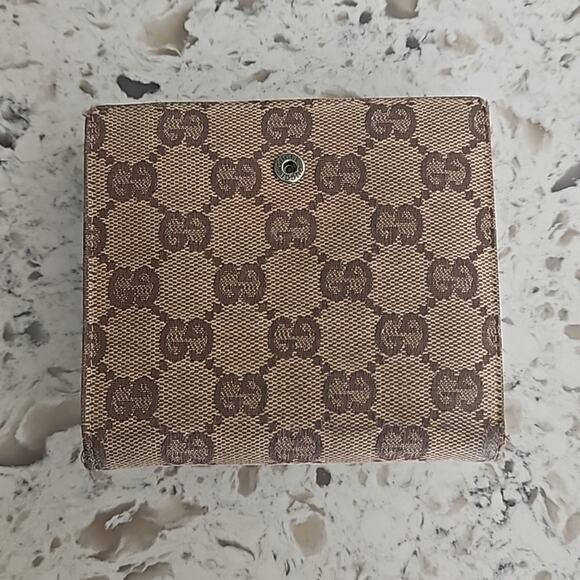 Gucci Beige Canvas Bifold Monogram Wallet - Unisex - Picture 2 of 13